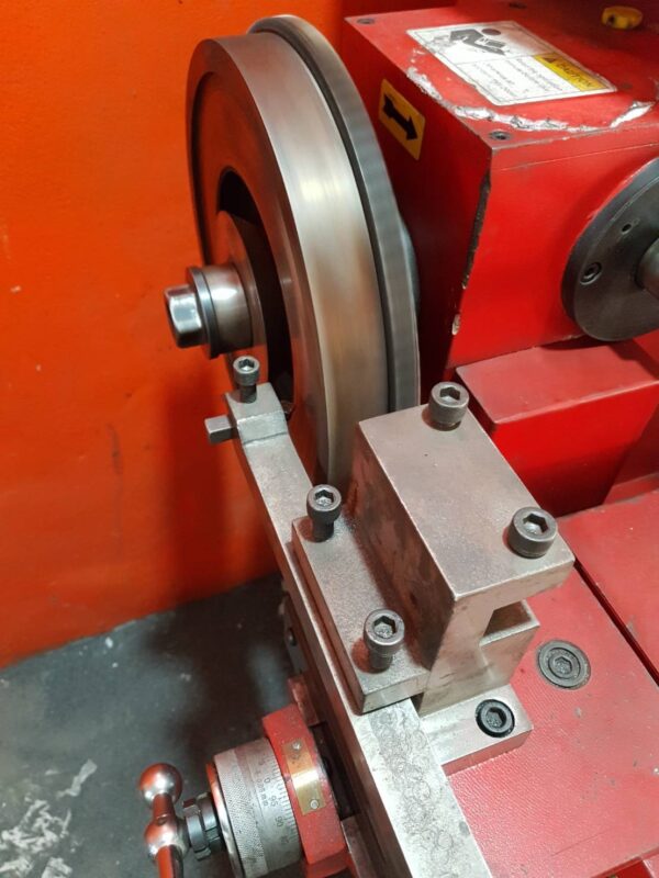 เครื่องเจียรจานเบรครถยนต์ รุ่น C-9335 Mactech