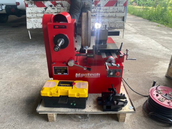 เครื่องเจียรจานเบรครถยนต์ รุ่น C-9335 Mactech