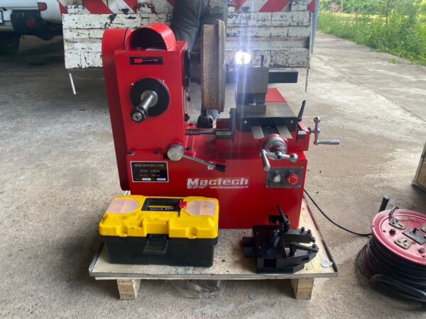 เครื่องเจียรจานเบรครถยนต์ รุ่น C-9335 Mactech