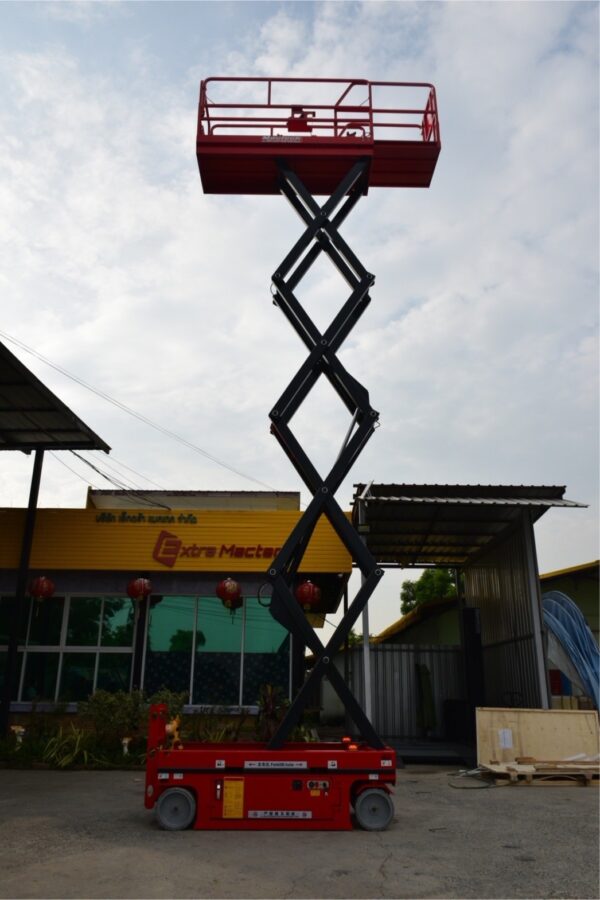 รถกระเช้าไฟฟ้า8เมตรMactech รุ่นAutomatic(ขับได้)