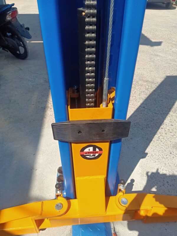 ลิฟท์ยกรถคานล่าง 4.5 ตัน