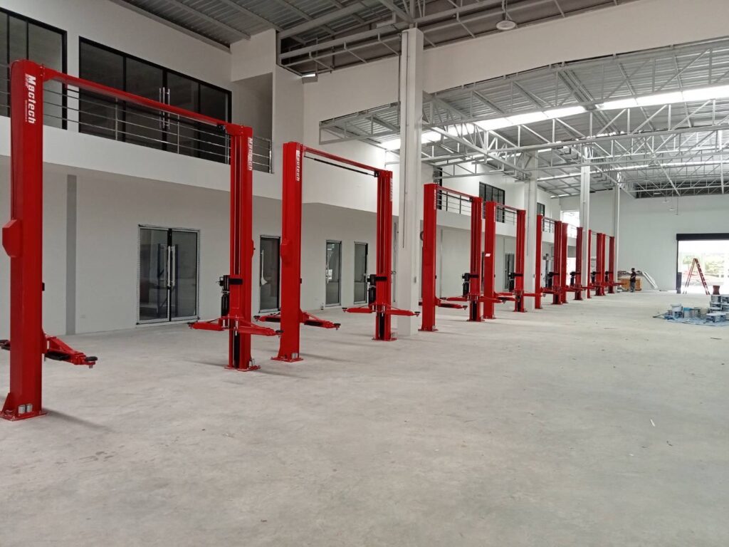 ลิฟท์ยกรถคานบน 5.5ตัน Mactech