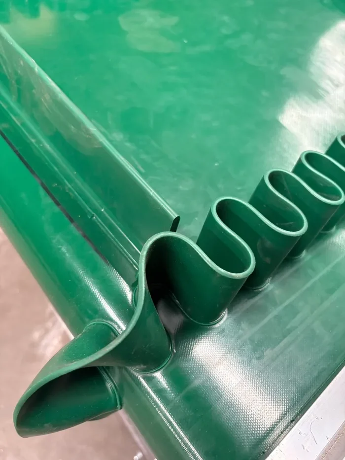 ขอบกระโปรงสายพาน PVC ป้องกันวัสดุร่วงข้างสายพาน